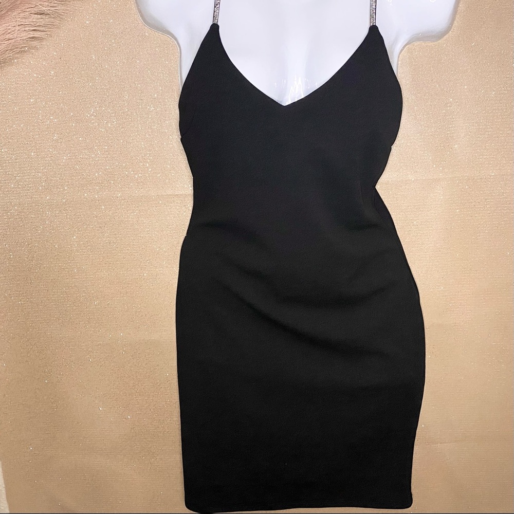 ✨SOLD✨  🎉3 for $15🎉 Black Dress With Diamond Straps